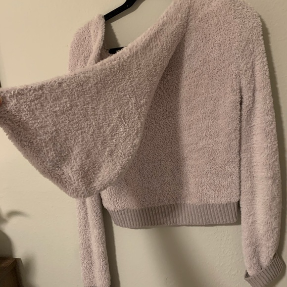 Cute Fuzzy Hooded Sweater! - Picture 5 of 5